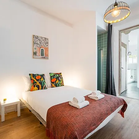 Apartmán Guestready - Peaceful With A Private Backyard *