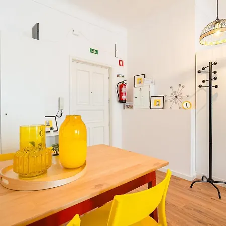 Guestready - Peaceful With A Private Backyard Apartment Porto